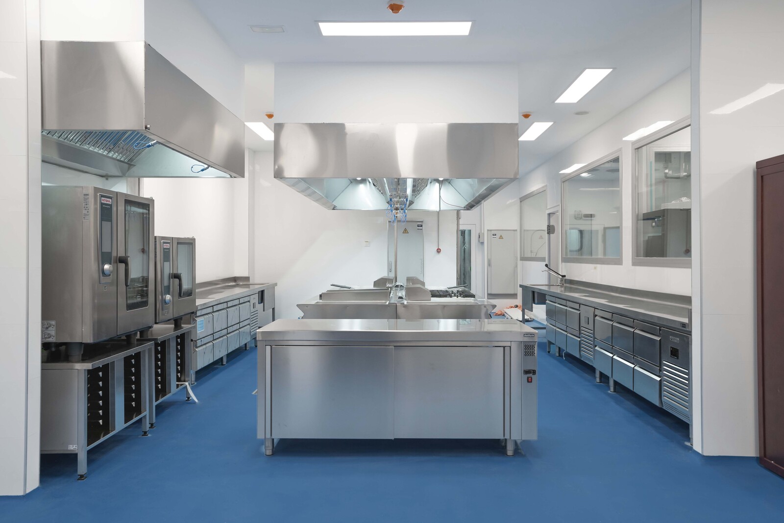 Vista ampliada de una cocina