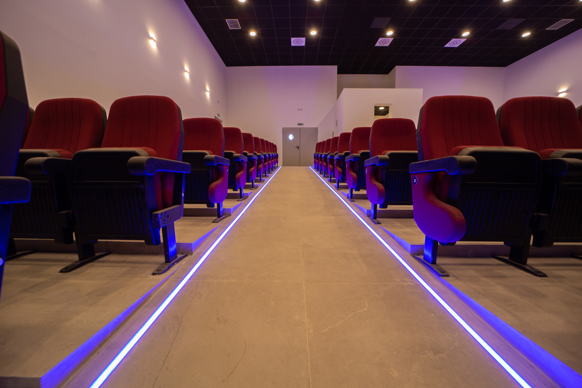 Detalle de la sala principal del Teatro-Salón de actos polivalentes de La Roda de Andalucía