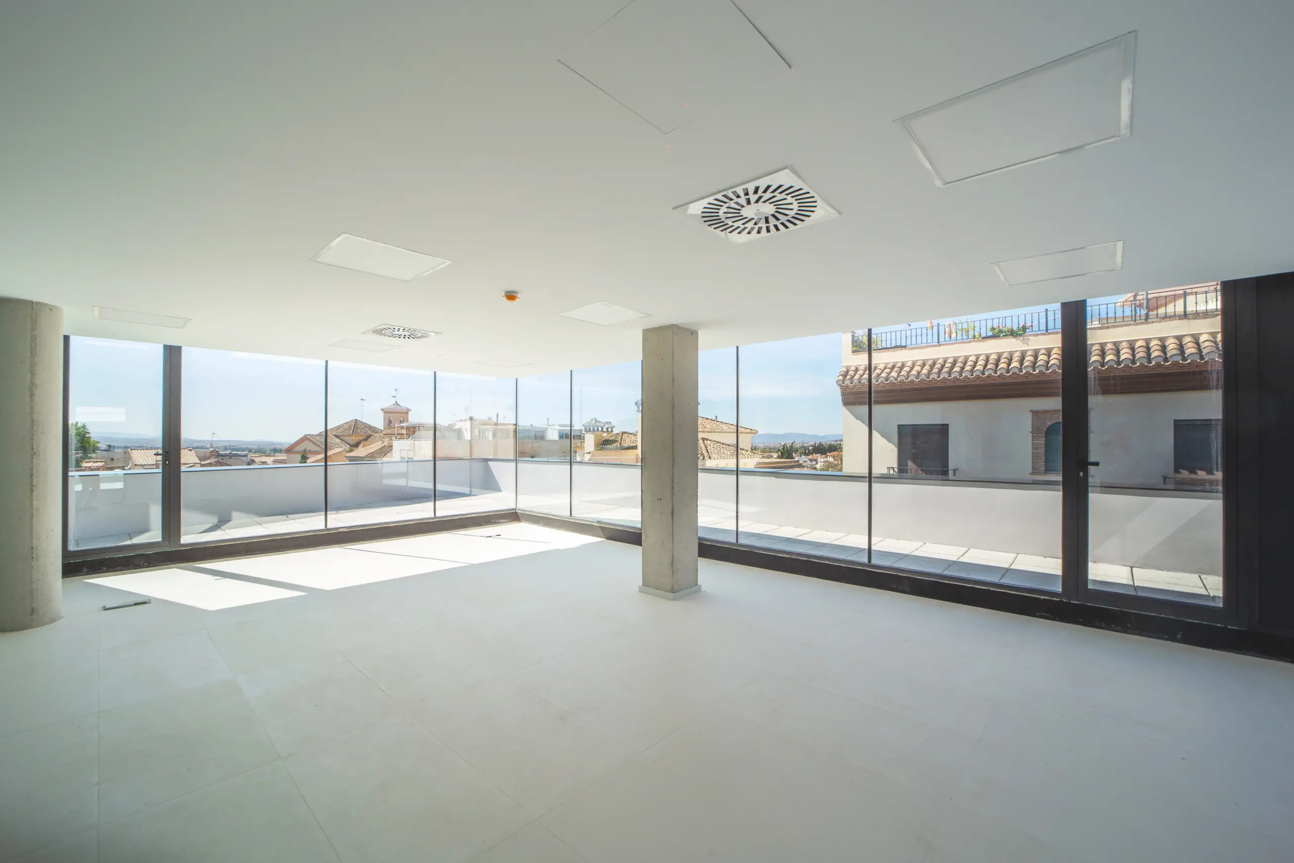 Despacho del Ayuntamiento de Cájar