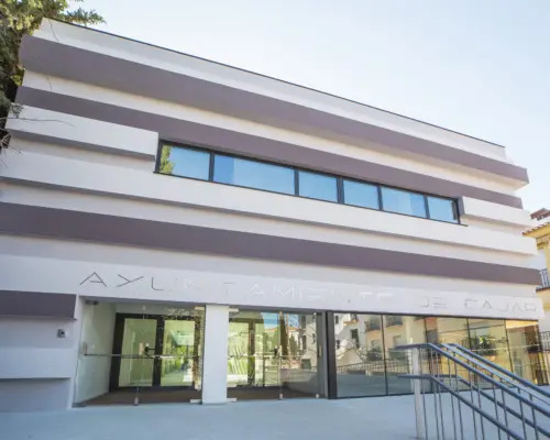 Fachada del Ayuntamiento de Cájar