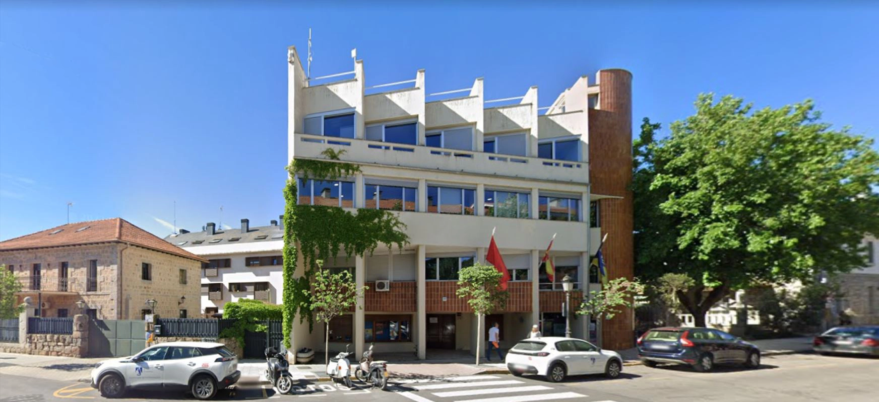 Fachada Ayuntamiento de Torrelodones